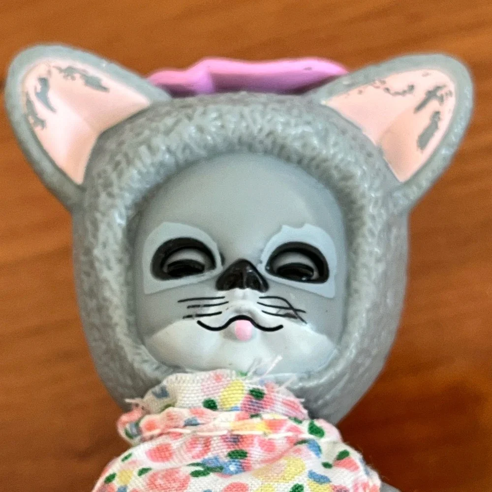 Vintage Madame Alexander Grey Cat Doll Floral Dress Pink‎ Bonnet CNA Marked 5